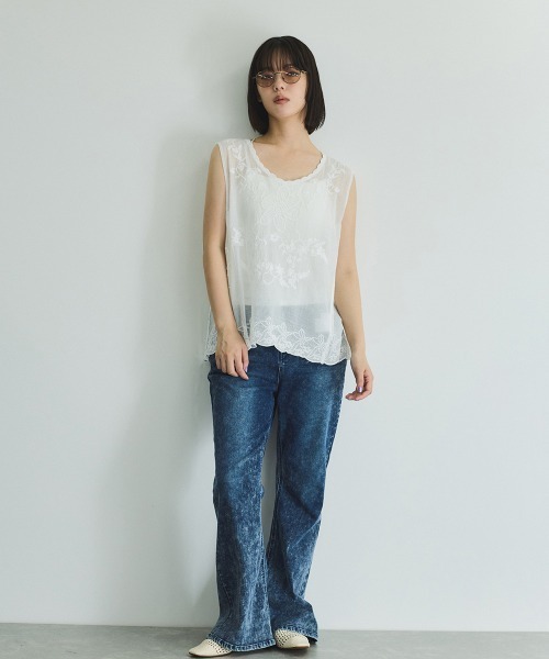 VICKY（ビッキー）の「ケミカルデニムフレアパンツ≪洗濯機で洗える≫（デニムパンツ・レディース・ブルー/ブラック・M/L）」の22枚目の写真