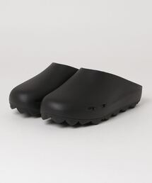 PPACO（パコ）の「LUX-1 AIR STUDDED SOLE（サンダル）」