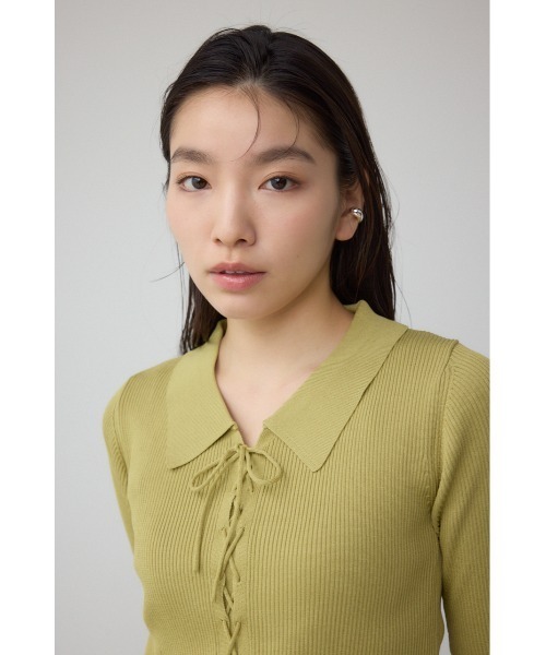 AZUL by moussy（アズールバイマウジー）の「レースアップ5分袖ポロカラーニット（ニット/セーター・レディース・アイボリー/ライム/ブラック・FREE）」の22枚目の写真