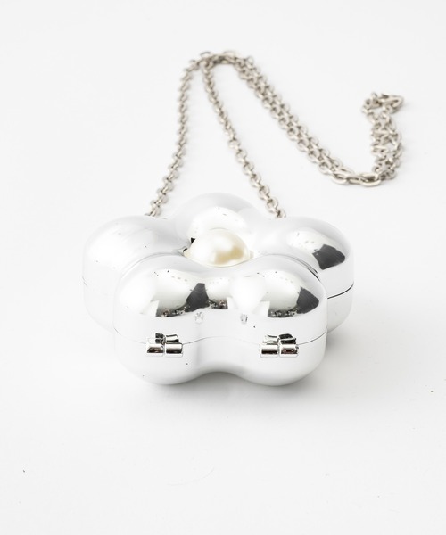 Smyeon（スミョン）の「Metallic chain compact bag/メタリック