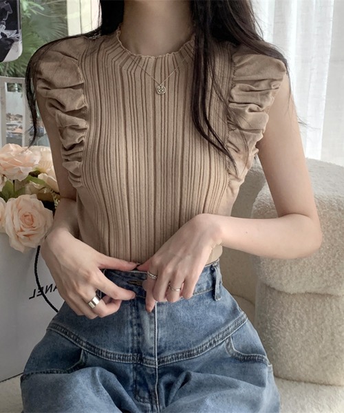 VIBGYOR（ヴィブジョー）の「【EIZZ/アイズ】フリルスリーブ リブニット ノースリーブトップス（Tシャツ/カットソー・レディース・アイボリー/オフホワイト/ブラウン/ブラック・FREE）」の13枚目の写真