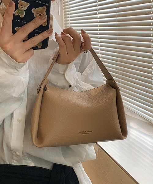 gossip!ロサンゼルス(ゴシップロサンゼルス)の「フォールドデザイン ミニバッグ(ショルダーバッグ・レディース・オフホワイト/ブラック/ベージュ・FREE)」の10枚目の写真