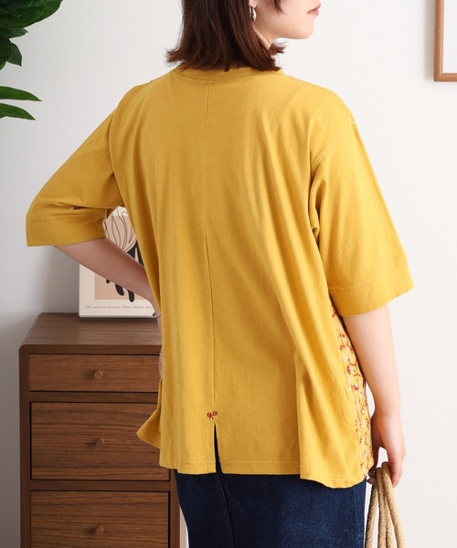 Emago(イマゴ)の「EMAGO どこにいるのかな刺繍Tシャツ(Tシャツ/カットソー・レディース・マスタード/グリーン/ホワイト・FREE)」の22枚目の写真