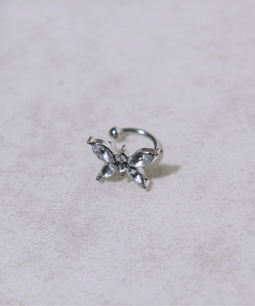 Ellno Loset（エルノロゼット）の「バタフライ２SETイヤーカフ（イヤーカフ・メンズ・シルバー・FREE）」の3枚目の写真