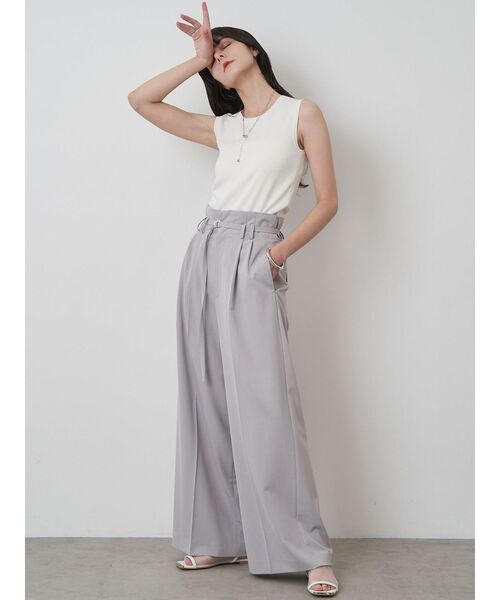 ELENDEEK(エレンディーク)の「ハイウエストタックワイドパンツ(その他パンツ・レディース・グレー/ブラック・01/02)」の7枚目の写真
