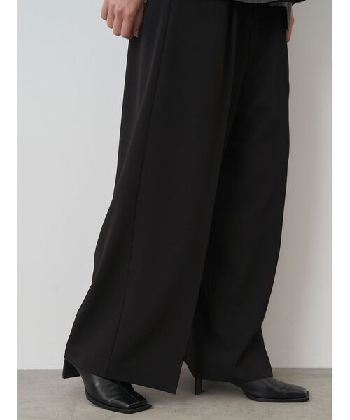 ELENDEEK(エレンディーク)の「ハイウエストタックワイドパンツ(その他パンツ・レディース・グレー/ブラック・01/02)」の21枚目の写真