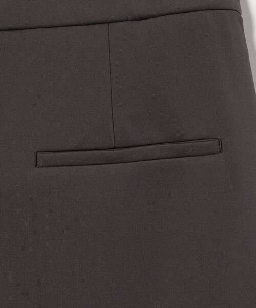 UNITED ARROWS（ユナイテッドアローズ）の「LIGHT SPONGY タイトスカート（スカート・レディース・ブラック/ダークグレー・38/36）」の16枚目の写真