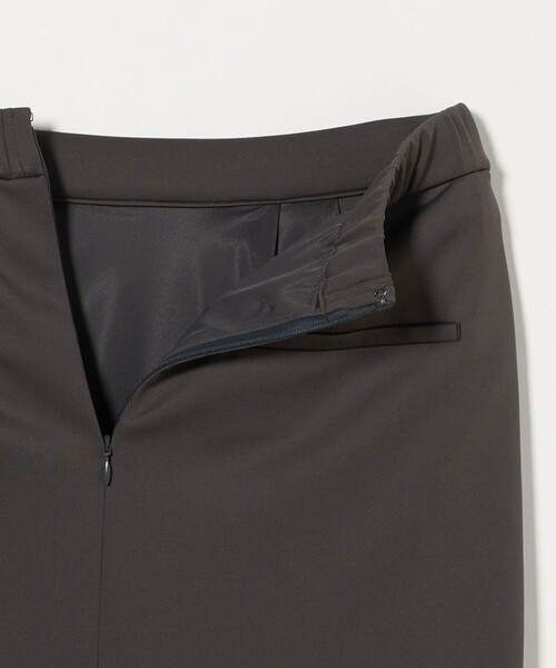 UNITED ARROWS（ユナイテッドアローズ）の「LIGHT SPONGY タイトスカート（スカート・レディース・ブラック/ダークグレー・38/36）」の17枚目の写真