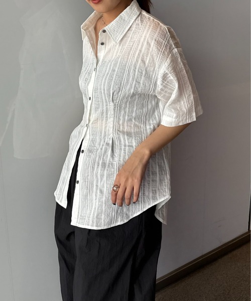 Lui's（ルイス）の「バックオープンストライプシャツ（シャツ/ブラウス・レディース・ホワイト/ブラック/サックスブルー・FREE）」の5枚目の写真