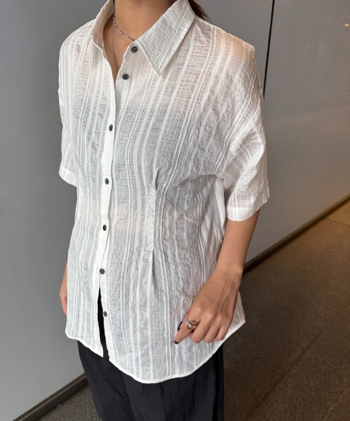 Lui's（ルイス）の「バックオープンストライプシャツ（シャツ/ブラウス・レディース・ホワイト/ブラック/サックスブルー・FREE）」の8枚目の写真