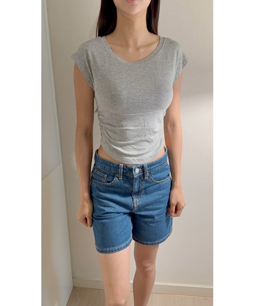 KONVINI（コンビニ）の「シャーリングTシャツ/shirring T-shirt（Tシャツ/カットソー・レディース・ホワイト/グレー/ブラック・FREE）」の5枚目の写真