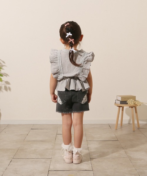 Rora(ローラ)の「エステラ デニム ショートパンツ(デニムパンツ・キッズ・チャコールグレー・120cm/130cm/140cm/110cm/150cm)」の8枚目の写真