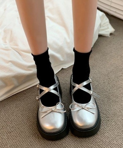 Ritzy（リッツィー）の「厚底 リボンデザインヒールパンプス/シューズ（ローファー・レディース・ホワイト/シルバー/ブラック・23/24/22.5/24.5/23.5/25）」の5枚目の写真