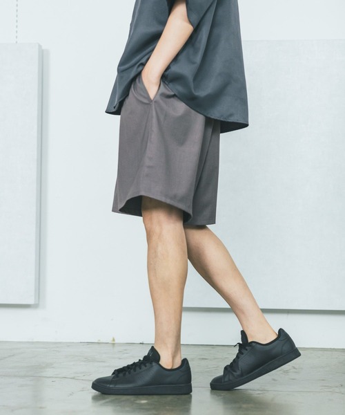 LAKOLE(ラコレ)の「コレラクショーツTR / 572995(その他パンツ・メンズ・チャコール/グレー/ブラック・MEDIUM/LARGE)」の2枚目の写真