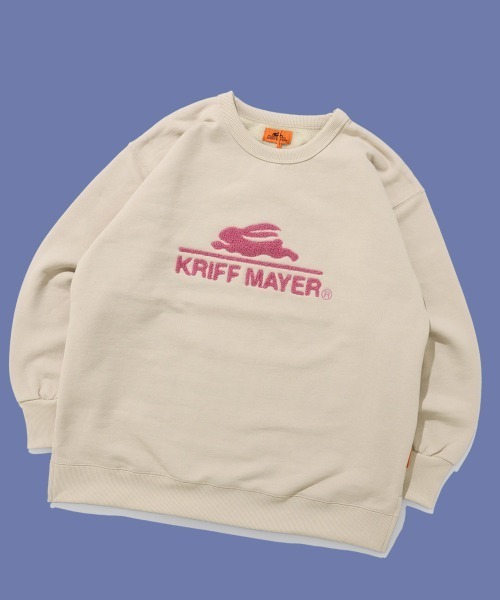 KRIFF MAYER Lady's Collection(クリフメイヤーレディースコレクション)の「【乾きやすい】サガラ刺繍裏起毛クルー(ロゴ)(スウェット・レディース・ブラウン/ナチュラル/パープル/ベージュ/チャコール/カラフル/グリーン/レッド・LARGE/MEDIUM)」の5枚目の写真