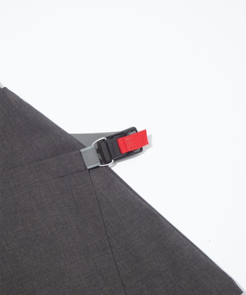 F/CE. （エフシーイー）の「F/CE. WATERPROOF DUAL-LAYER WRAP TROUSERS / エフシーイー  ウォータープルーフ デュアルレイヤーラップトラウザーズ（その他パンツ・メンズ・ブラック/グレー/ストライプ・SMALL/MEDIUM）」の9枚目の写真