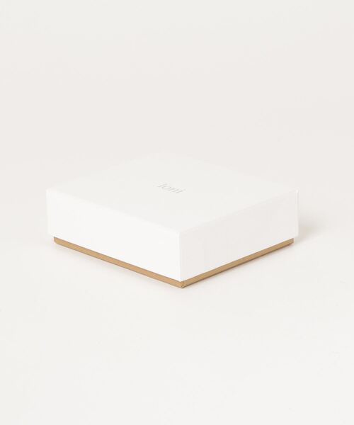 loni（ロニ）の「(loni)Leaf Bijou Asymmetry Pierce（ピアス（両耳用）・レディース・シルバー/ゴールド・ONE SIZE）」の4枚目の写真