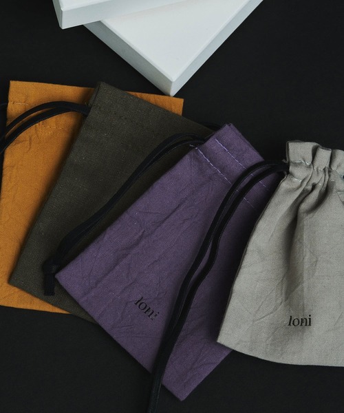 loni（ロニ）の「(loni)Leaf Bijou Asymmetry Pierce（ピアス（両耳用）・レディース・シルバー/ゴールド・ONE SIZE）」の6枚目の写真