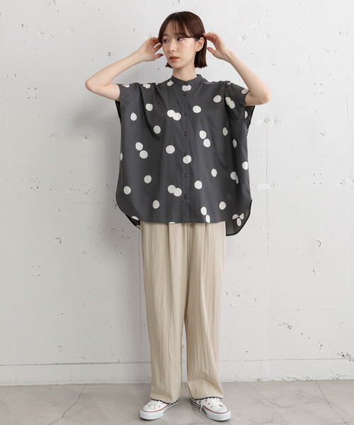 POU DOU DOU(プードゥドゥ)の「ランダムドットバンドカラーシャツ(シャツ/ブラウス・レディース・ブラック/ダークグレー・M)」の7枚目の写真