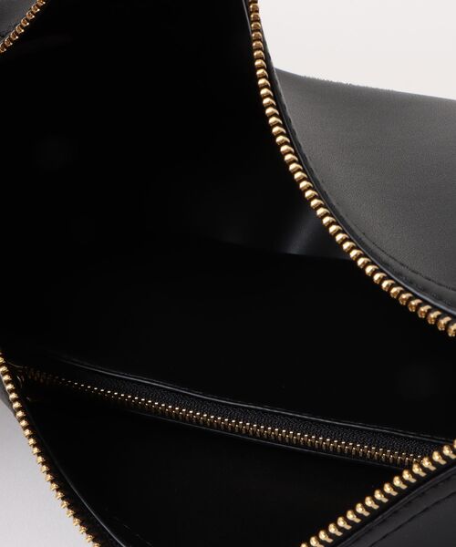 CHARLES & KEITH（チャールズ & キース）の「Calla カルラ ショルダーバッグ（ショルダーバッグ・レディース・オートミール/ブラック・M）」の8枚目の写真