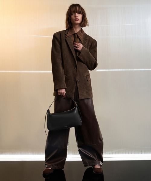 CHARLES & KEITH（チャールズ & キース）の「Calla カルラ ショルダーバッグ（ショルダーバッグ・レディース・オートミール/ブラック・M）」の15枚目の写真