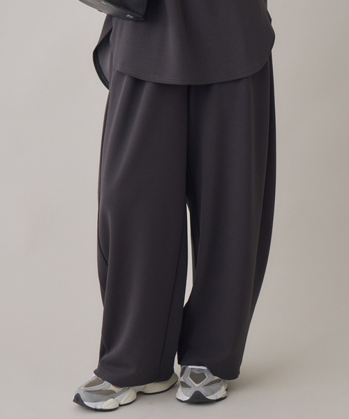 Paradise Picnic（パラダイスピクニック）の「cloche カットジョーゼットバレルパンツ（その他パンツ・レディース・ブラック/チャコールグレー/ベージュ・FREE）」の2枚目の写真