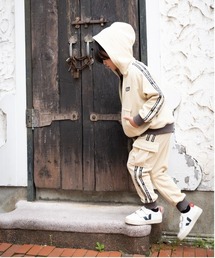 zuppa di zucca（ズッパ デ ズッカ）の「ラインロゴパーカー（パーカー・キッズ）」