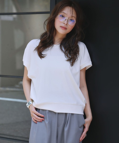ELFRANK(エルフランク)の「綿混フレンチスリーブイレギュラーヘムシンプルカットソー(Tシャツ/カットソー・レディース・オフホワイト/グレイッシュベージュ/ブラック・L/M)」の18枚目の写真