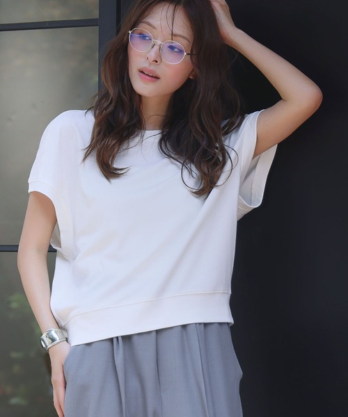 ELFRANK(エルフランク)の「綿混フレンチスリーブイレギュラーヘムシンプルカットソー(Tシャツ/カットソー・レディース・オフホワイト/グレイッシュベージュ/ブラック・L/M)」の4枚目の写真