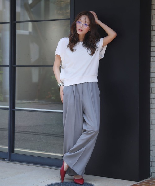 ELFRANK(エルフランク)の「綿混フレンチスリーブイレギュラーヘムシンプルカットソー(Tシャツ/カットソー・レディース・オフホワイト/グレイッシュベージュ/ブラック・L/M)」の21枚目の写真