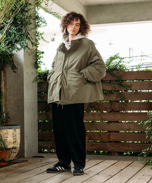 FREAK'S STORE（フリークスストア）の「限定展開 ワイドシルエット コーデュロイ タックパンツ（その他パンツ・メンズ・ブラウン/ベージュ/ブラック/チャコールグレー・LARGE/MEDIUM/SMALL）」の12枚目の写真