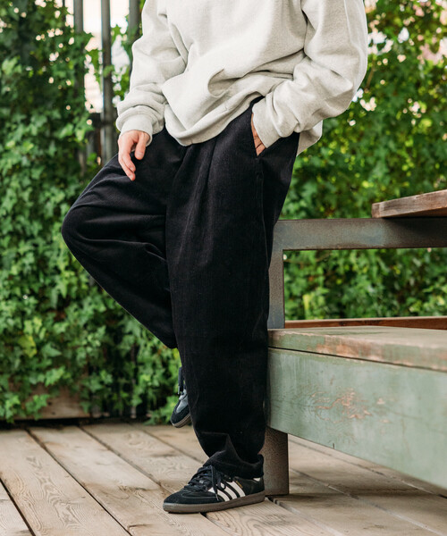 FREAK'S STORE（フリークスストア）の「限定展開 ワイドシルエット コーデュロイ タックパンツ（その他パンツ・メンズ・ブラウン/ベージュ/ブラック/チャコールグレー・LARGE/MEDIUM/SMALL）」の15枚目の写真