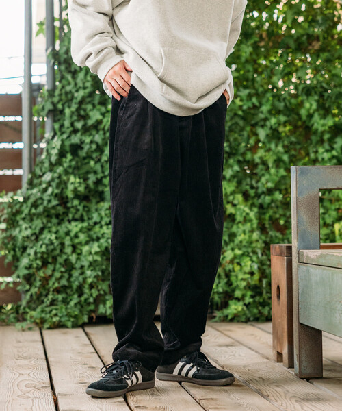 FREAK'S STORE（フリークスストア）の「限定展開 ワイドシルエット コーデュロイ タックパンツ（その他パンツ・メンズ・ブラウン/ベージュ/ブラック/チャコールグレー・LARGE/MEDIUM/SMALL）」の16枚目の写真