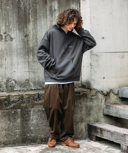 FREAK'S STORE（フリークスストア）の「限定展開 ワイドシルエット コーデュロイ タックパンツ（その他パンツ・メンズ・ブラウン/ベージュ/ブラック/チャコールグレー・LARGE/MEDIUM/SMALL）」の18枚目の写真