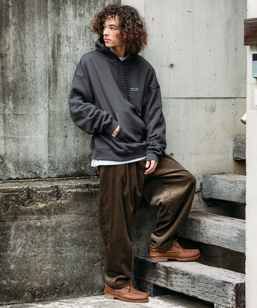 FREAK'S STORE（フリークスストア）の「限定展開 ワイドシルエット コーデュロイ タックパンツ（その他パンツ・メンズ・ブラウン/ベージュ/ブラック/チャコールグレー・LARGE/MEDIUM/SMALL）」の19枚目の写真