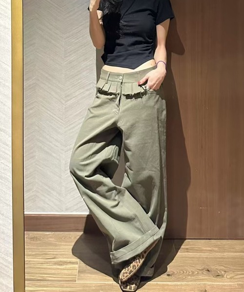 meJane（ミージェーン）の「ウエストフラップデザイン ワイドチノパンツ（チノパンツ・レディース・カーキ・M/L）」の8枚目の写真