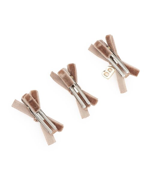 by LOVEiT（バイラビット）の「ベルベットリボンクリップ（ヘアピン・キッズ・ピンク/キャメル/オフホワイト・F）」の4枚目の写真