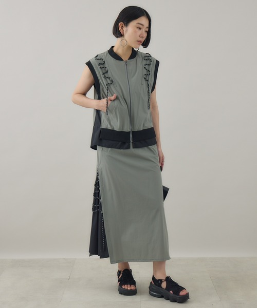 Paradise Picnic（パラダイスピクニック）の「33℃ サイドスリット カーブコードフレアスカート（スカート・レディース・ブラック/カーキ・FREE）」の19枚目の写真