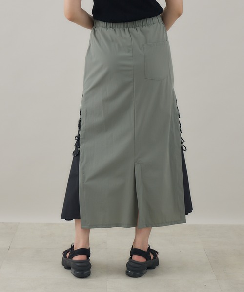 Paradise Picnic（パラダイスピクニック）の「33℃ サイドスリット カーブコードフレアスカート（スカート・レディース・ブラック/カーキ・FREE）」の3枚目の写真