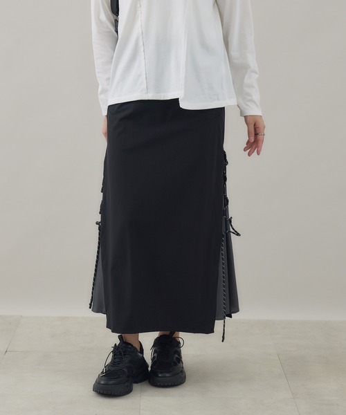 Paradise Picnic（パラダイスピクニック）の「33℃ サイドスリット カーブコードフレアスカート（スカート・レディース・ブラック/カーキ・FREE）」の15枚目の写真
