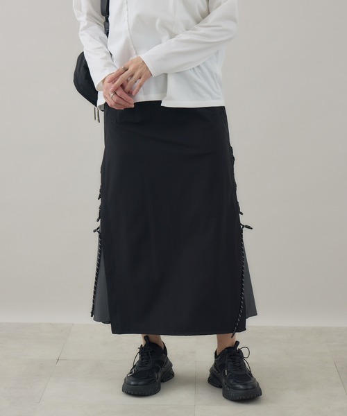 Paradise Picnic（パラダイスピクニック）の「33℃ サイドスリット カーブコードフレアスカート（スカート・レディース・ブラック/カーキ・FREE）」の16枚目の写真