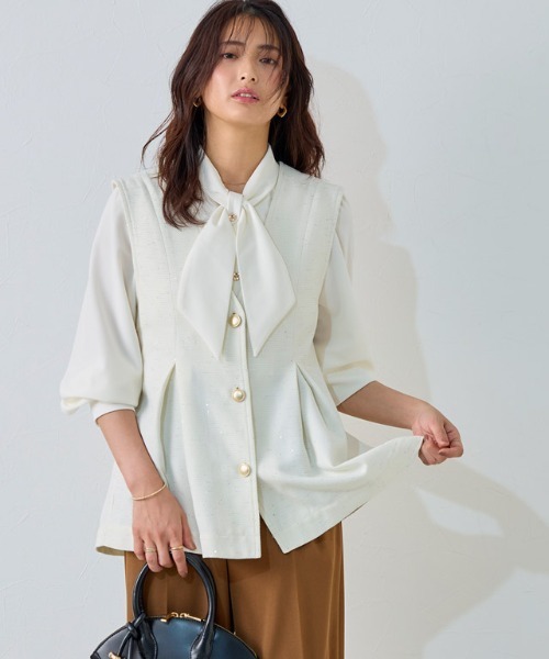 Pierrot（ピエロ）の「ボウタイデザインTブラウス（シャツ/ブラウス・レディース・ベージュ/ネイビー/オフホワイト/グレー/ライトブルー・L/M）」の18枚目の写真