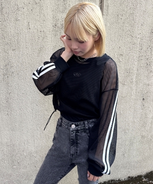 LOVETOXIC（ラブトキシック）の「【LTXC】インナーつきメッシュTシャツ（アンサンブル・キッズ・ブラック/カーキ/オフホワイト・S:140cm/130cm/L:160cm/M:150cm）」の5枚目の写真