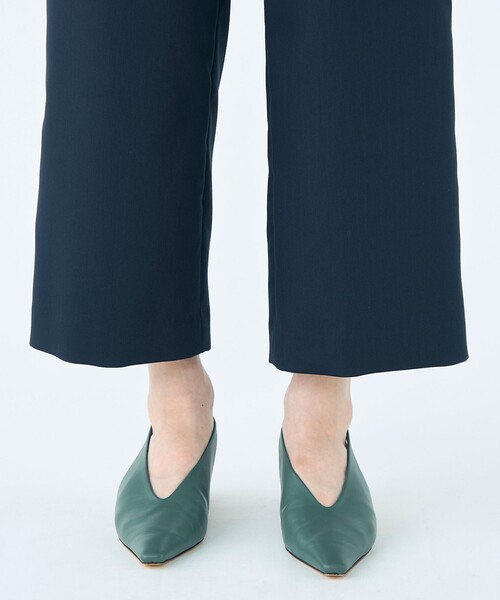 BALLSEY(ボールジィ)の「ソフトポリエステルレーヨンストレッチ セミワイドパンツ(その他パンツ・レディース・パープル/ネイビー/ライトベージュ・38/36/34/32)」の11枚目の写真