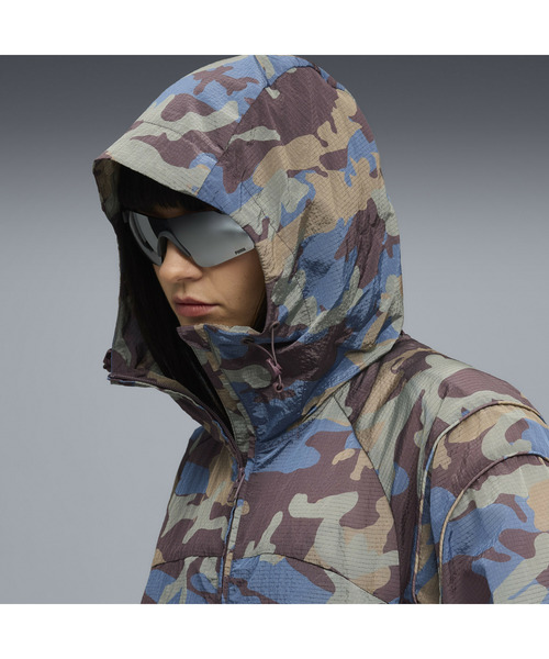 PUMA（プーマ）の「PUMA プーマ ユニセックス セラレーター AOP リップストップ フーデッド ジ（ブルゾン・メンズ・パープル系その他2・SMALL/MEDIUM/LARGE/X-LARGE/X-SMALL）」の4枚目の写真