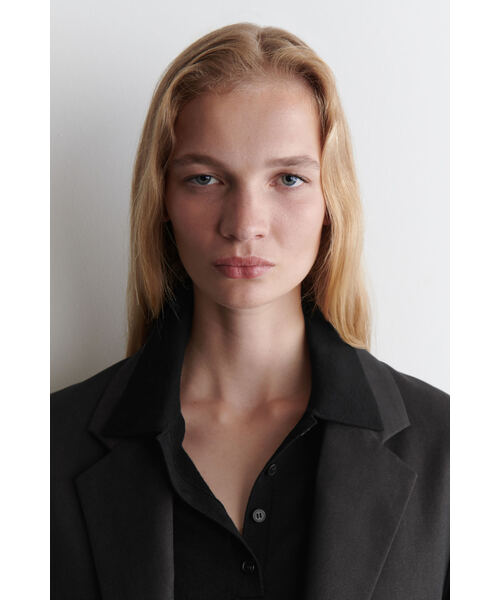 メリノウールニットポロ（ポロシャツ）｜COS（コス）のファッション