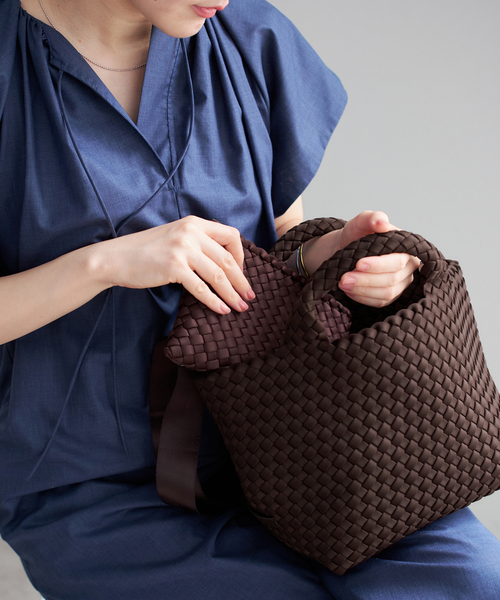 IENA(イエナ)の「《追加》NAGHEDI/ナゲディ St Barths small Tote トートバッグ SN03012LD(トートバッグ・レディース・ブラウン/ボルドー・FREE)」の9枚目の写真