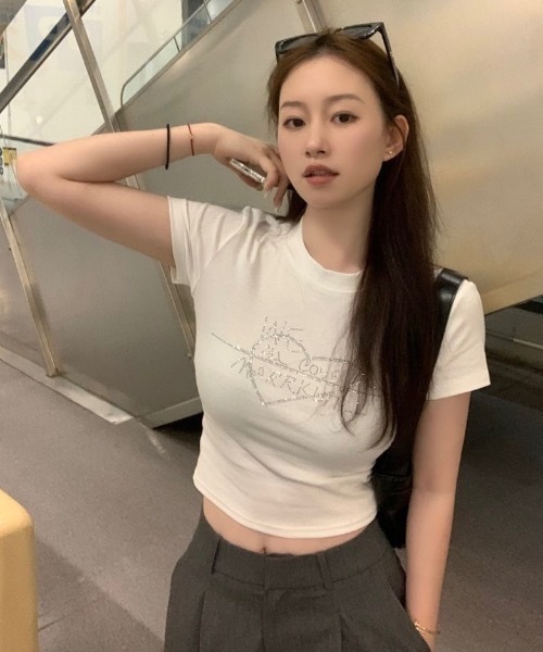 FUNdaysion（ファンデイション）の「ハートラインストーンショートTシャツ（Tシャツ/カットソー・レディース・ホワイト/ブラック・M）」の7枚目の写真