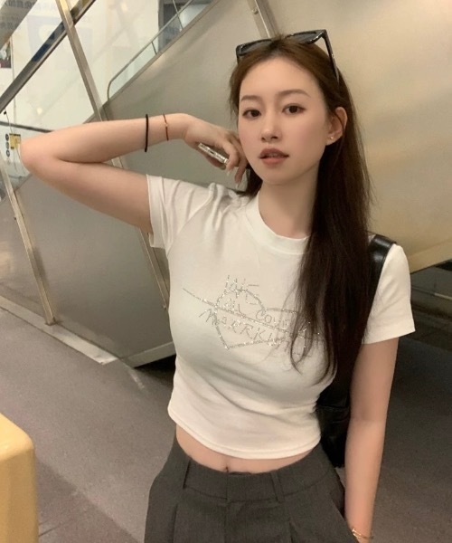 FUNdaysion（ファンデイション）の「ハートラインストーンショートTシャツ（Tシャツ/カットソー・レディース・ホワイト/ブラック・M）」の9枚目の写真