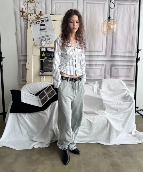 SHAGGIE（シャギー）の「【ViVi掲載】刺繍入りピンストライプ長袖シャツ（シャツ/ブラウス・レディース・ホワイト/ブラック・FREE）」の13枚目の写真